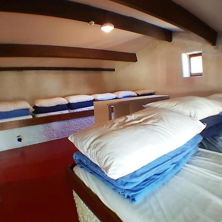Gite Du Caf De Montpellier Сен-Гийом-ле-Дезер Екстериор снимка